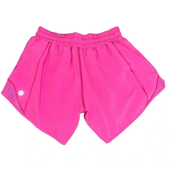 EUC Lululemon Women’s Hotty Hot High-Rise Lined Short 4” in Sonic Pink Size 2 - Picture 2 of 4